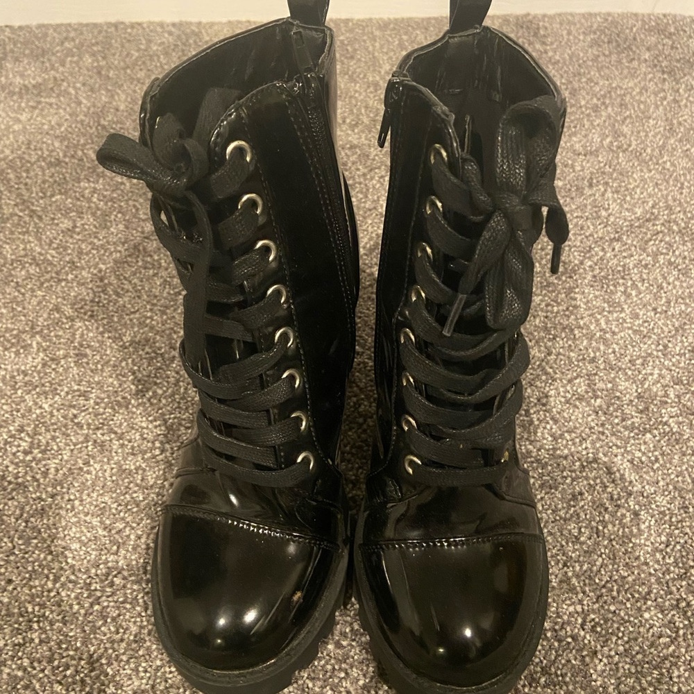 Black Lace-Up Gothic Emo Punk Rock Alt Women's High Heel Combat Boots Size 6